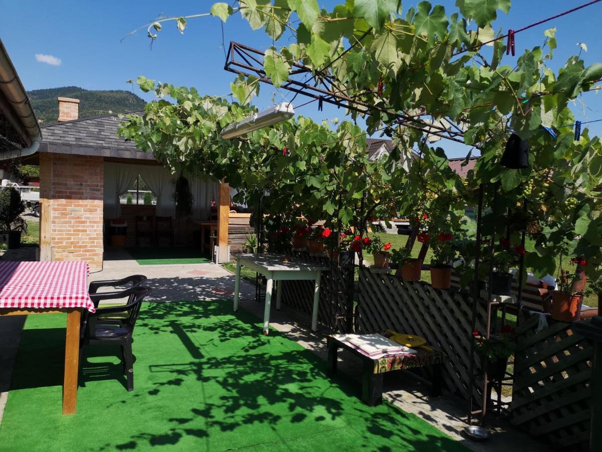 Casa Gotika Guest House Vama  Luaran gambar